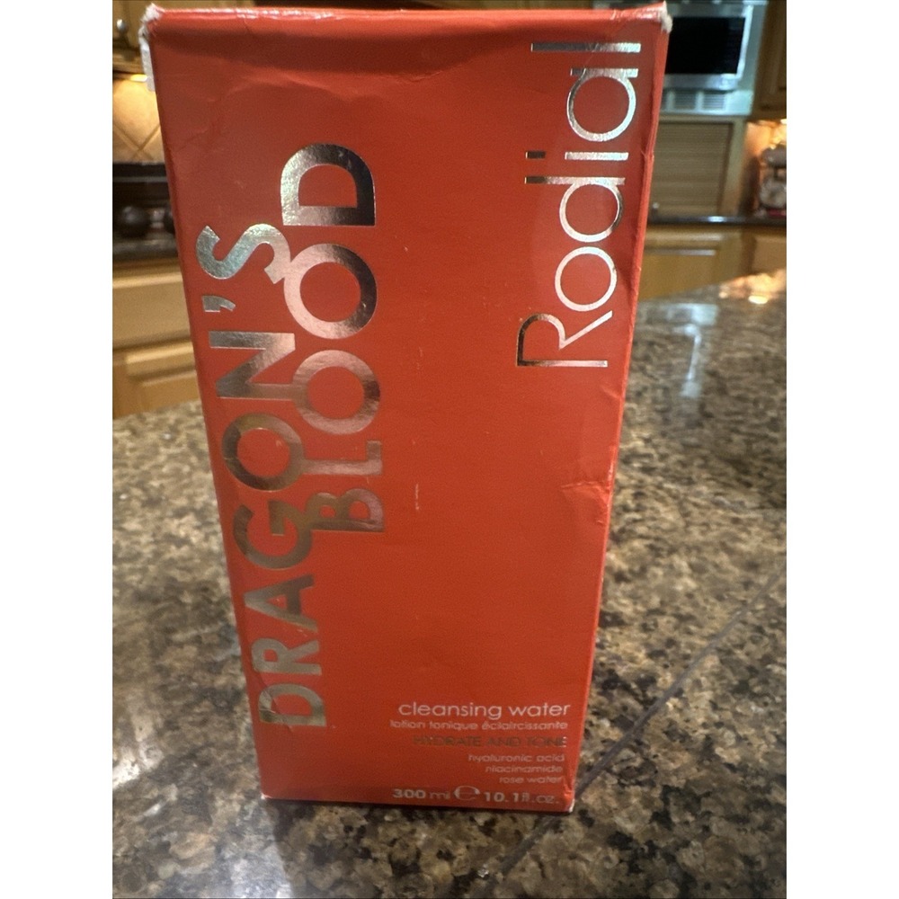 Rodial Dragons Blood Cleansing Water Micellar Hyaluronic Rose Water 10.1 oz